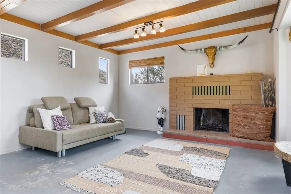 49988 Aspen Morongo Valley, CA 92256