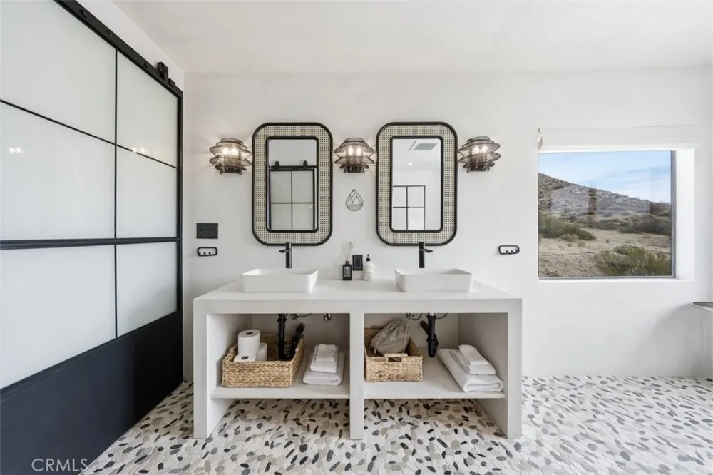 49988 Aspen Morongo Valley, CA 92256