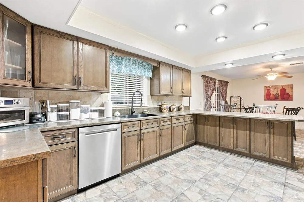 2730 Fairway Drive Fort Pierce, FL 34982