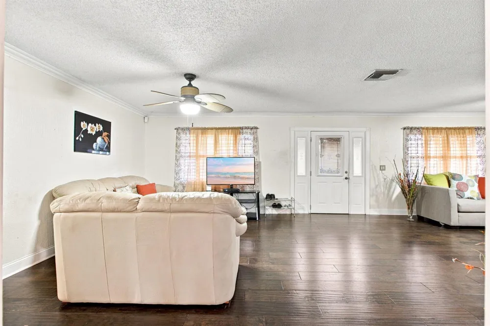 2730 Fairway Drive Fort Pierce, FL 34982
