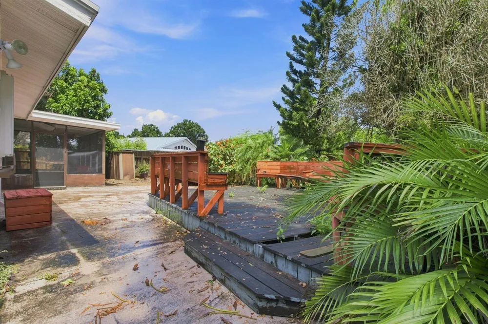 2730 Fairway Drive Fort Pierce, FL 34982