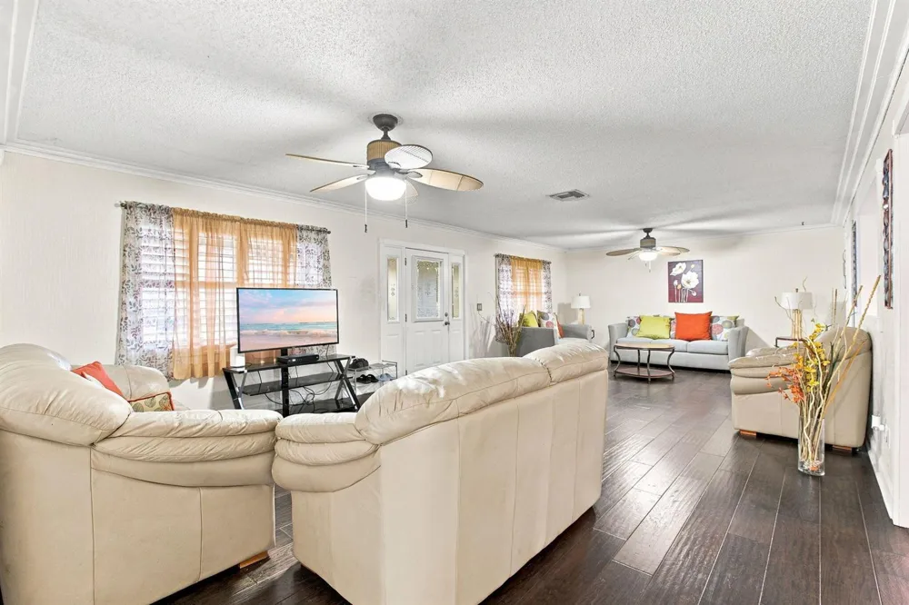 2730 Fairway Drive Fort Pierce, FL 34982
