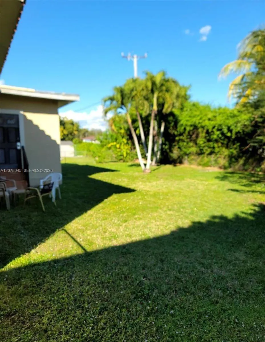 1645 SW 83rd Ave Miami, FL 33155