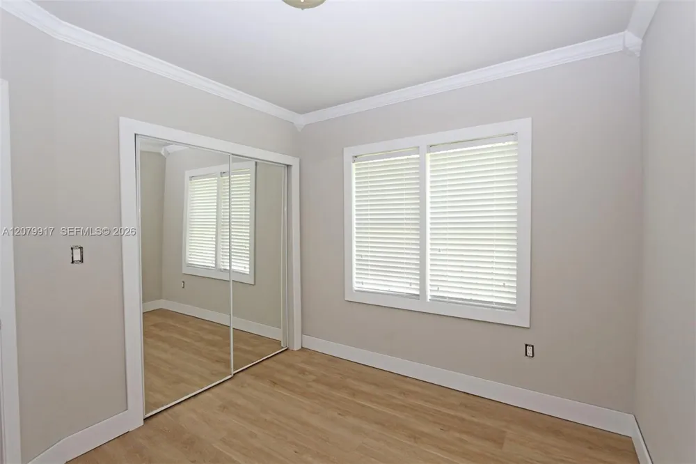 3375 Franklin Ave #B Miami, FL 33133