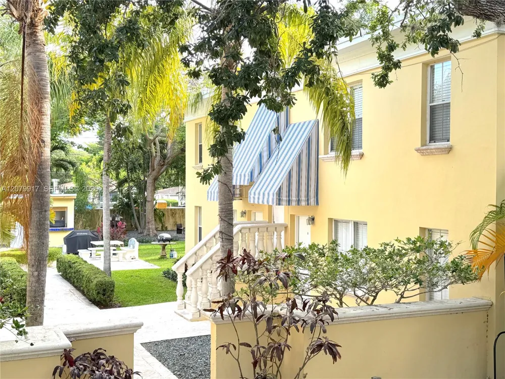 3375 Franklin Ave #B Miami, FL 33133