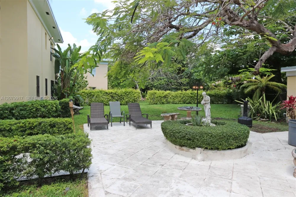 3375 Franklin Ave #B Miami, FL 33133