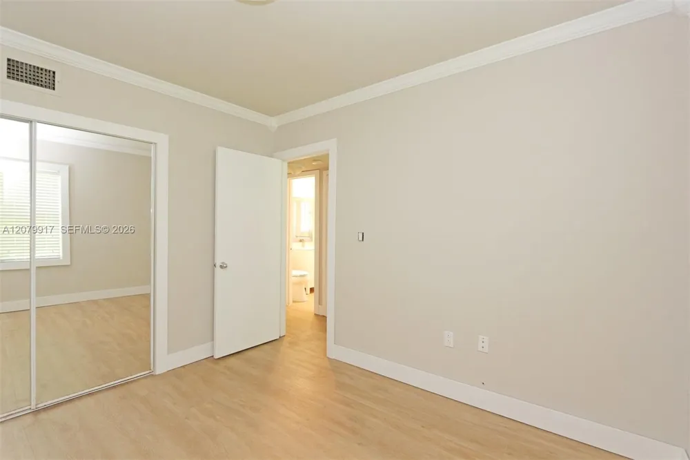 3375 Franklin Ave #B Miami, FL 33133