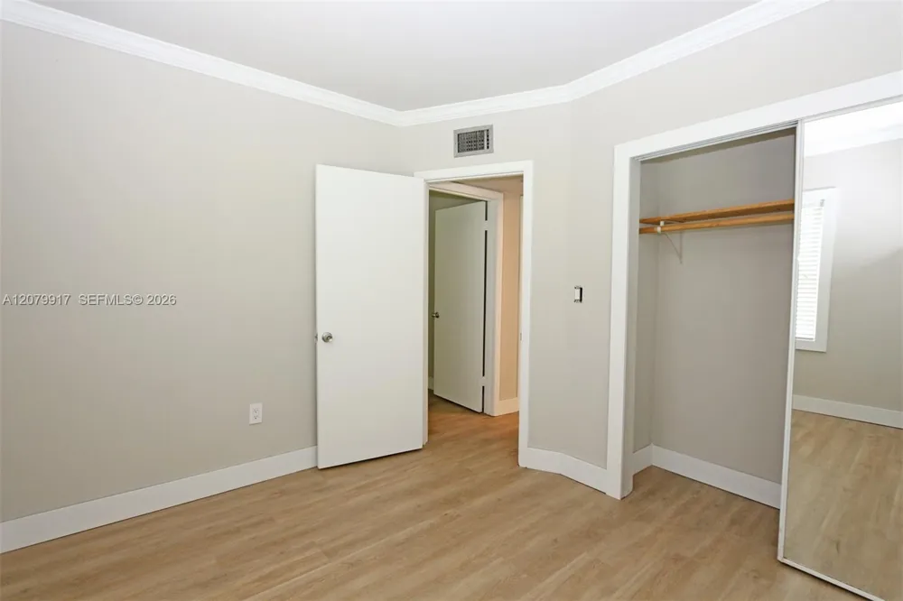 3375 Franklin Ave #B Miami, FL 33133