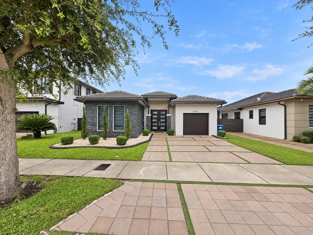 13651 SW 158th Pl Miami, FL 33196