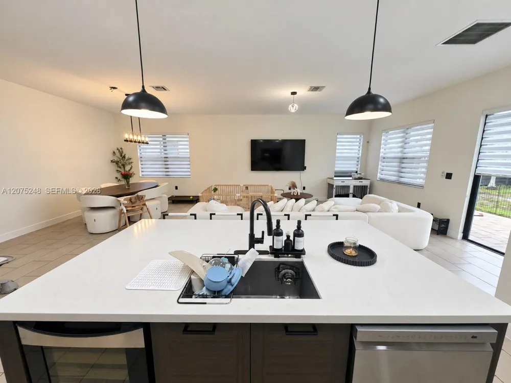 13651 SW 158th Pl Miami, FL 33196