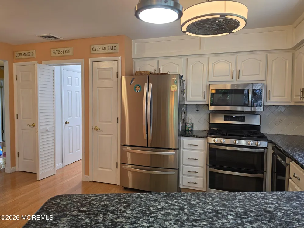 6 Burns Court Brick, NJ 08724