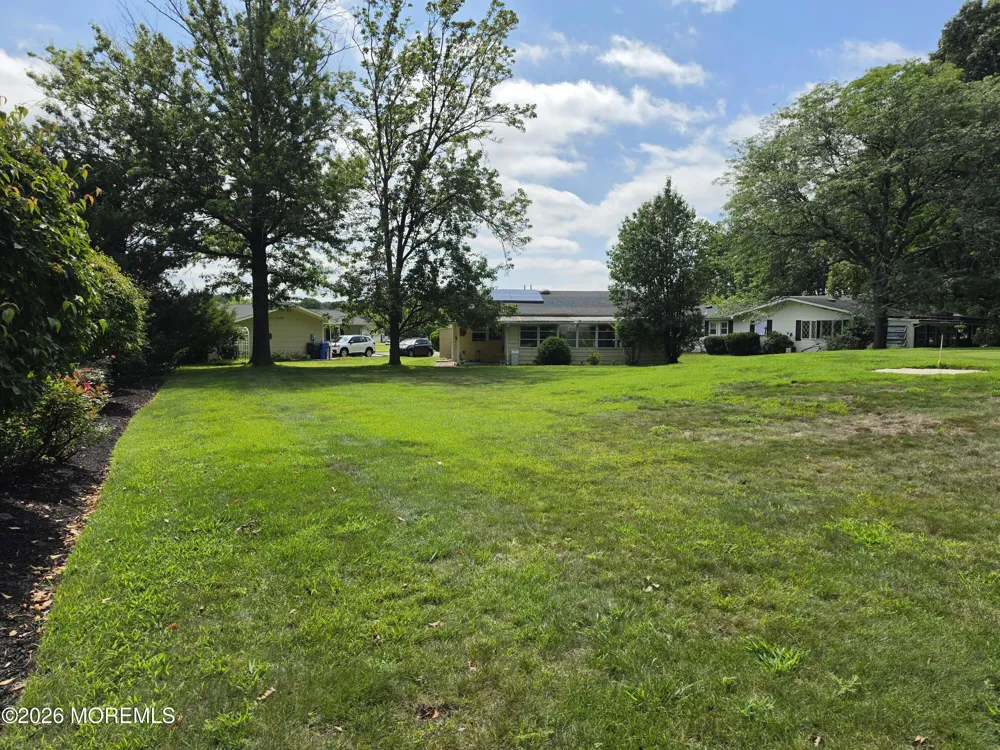 6 Burns Court Brick, NJ 08724