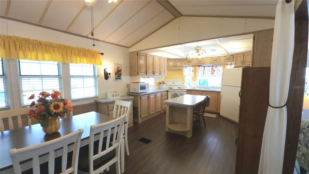 3333 26TH AVENUE E #1116 Bradenton, FL 34208