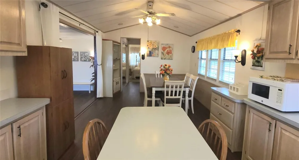 3333 26TH AVENUE E #1116 Bradenton, FL 34208