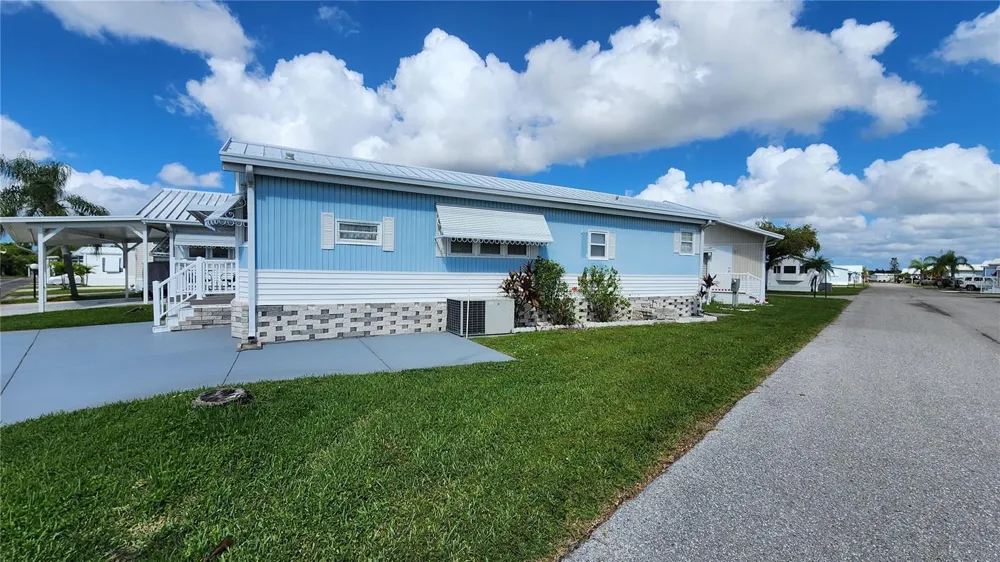 3333 26TH AVENUE E #1116 Bradenton, FL 34208