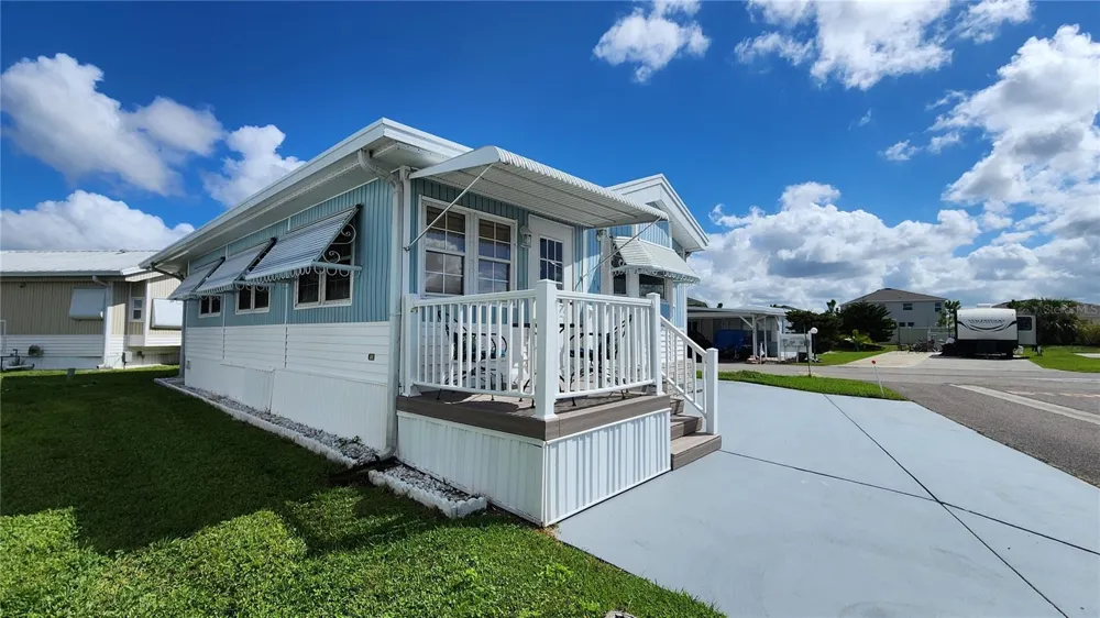 3333 26TH AVENUE E #1116 Bradenton, FL 34208