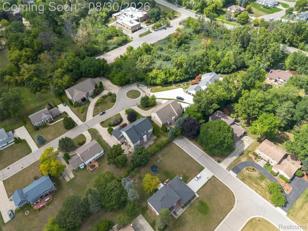 5593 Warrenshire Drive West Bloomfield Charter Township, MI 48322