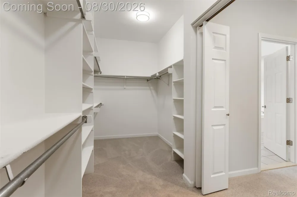 5593 Warrenshire Drive West Bloomfield Charter Township, MI 48322