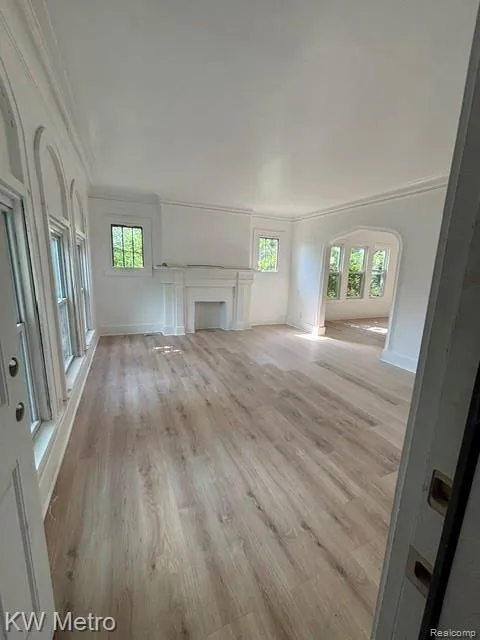 2952 Elmhurst Street Detroit City, MI 48206