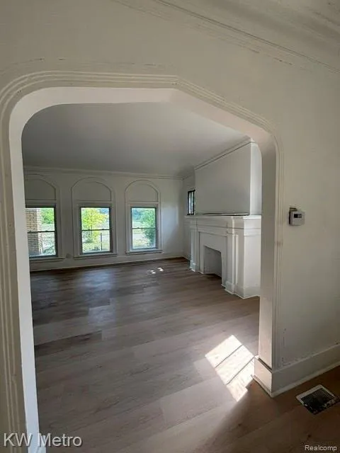 2952 Elmhurst Street Detroit City, MI 48206