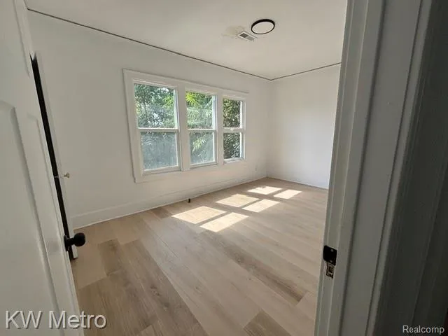 2952 Elmhurst Street Detroit City, MI 48206