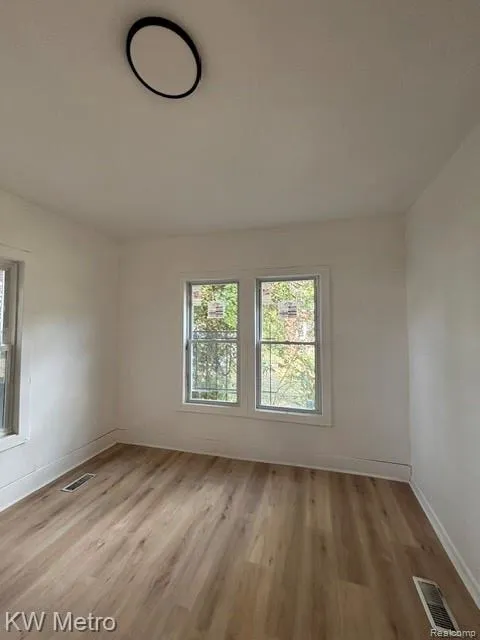 2952 Elmhurst Street Detroit City, MI 48206