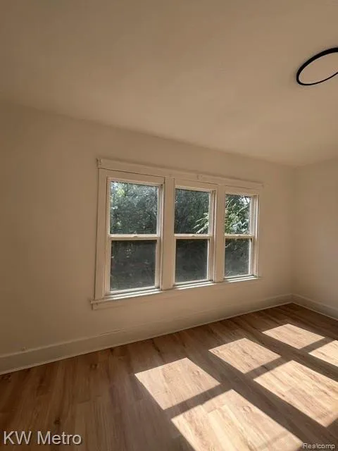 2952 Elmhurst Street Detroit City, MI 48206