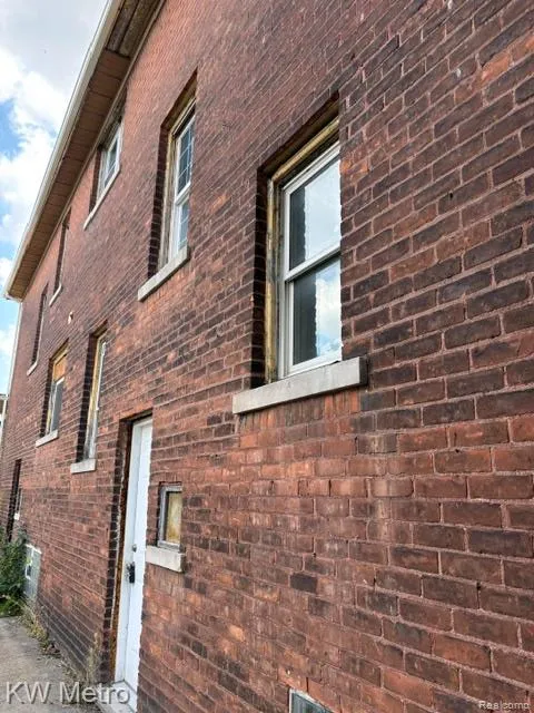 2952 Elmhurst Street Detroit City, MI 48206