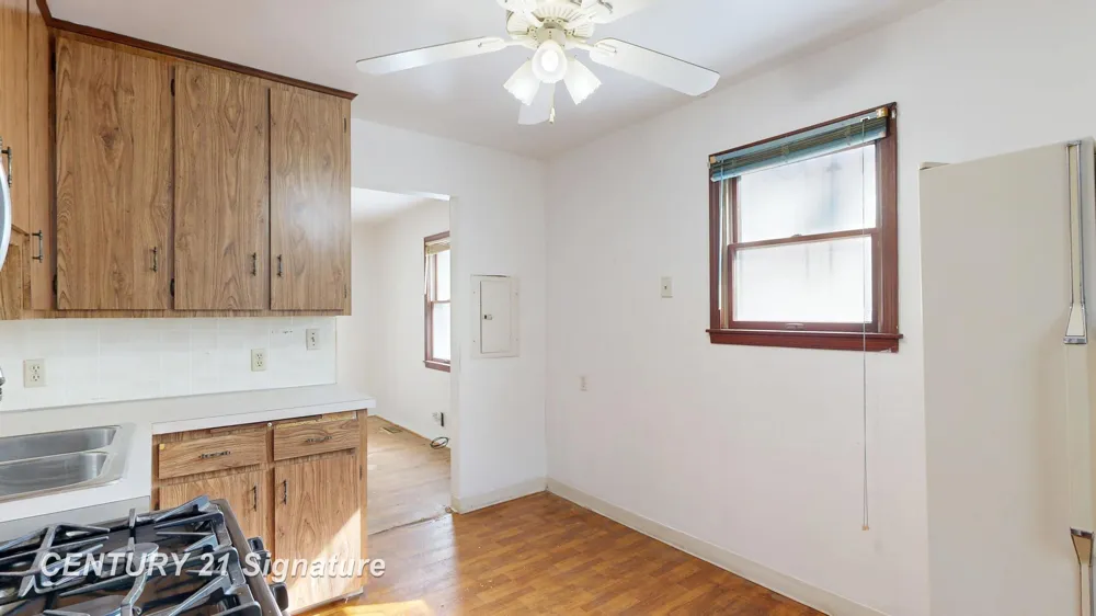 3303 W Lyndon Avenue Mt Morris City, MI 48504