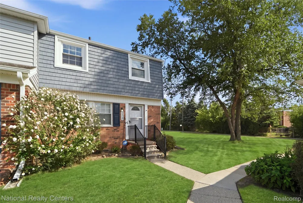 24540 Olde Orchard Street #29 Novi City, MI 48375