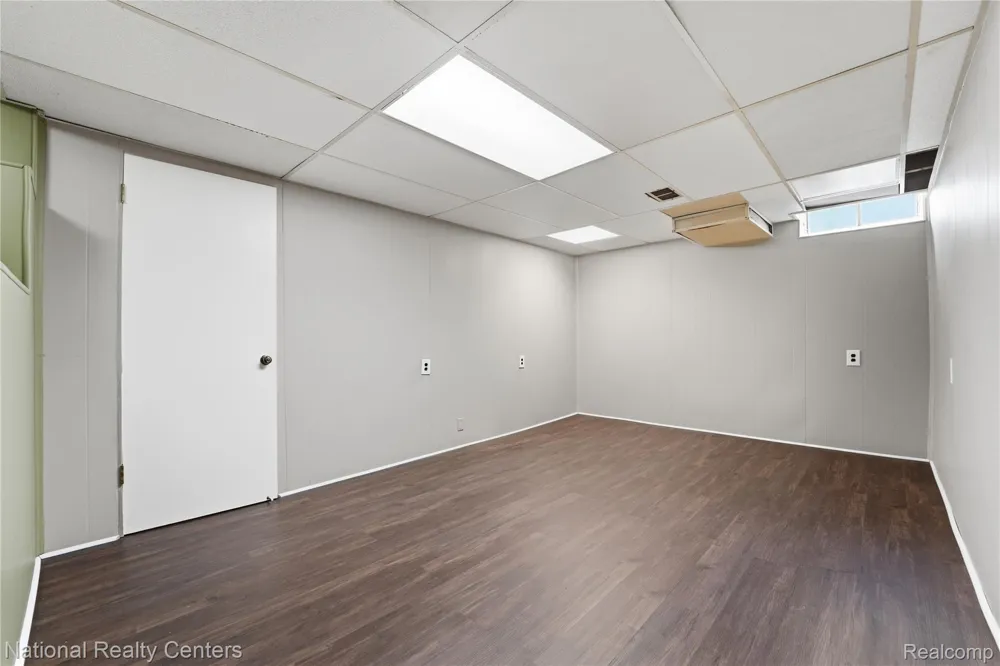 24540 Olde Orchard Street #29 Novi City, MI 48375