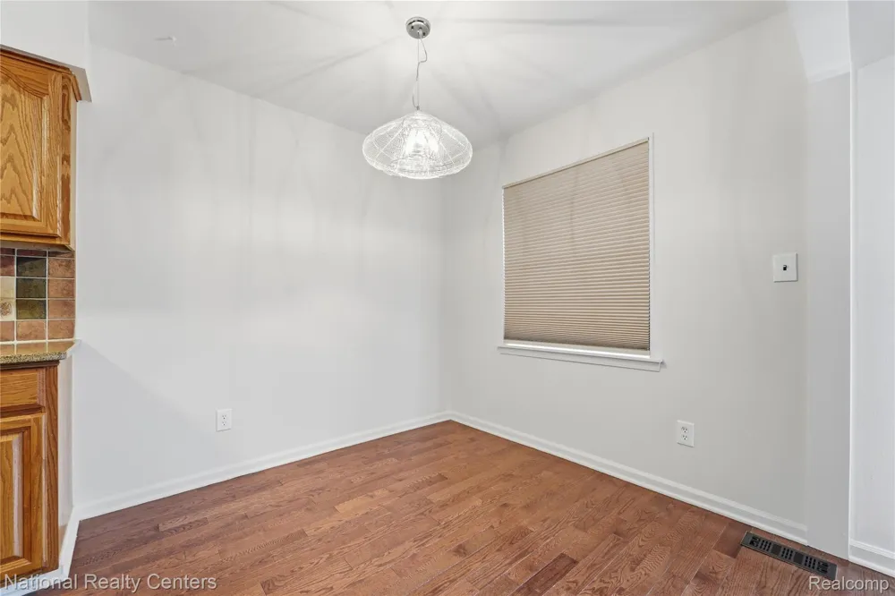24540 Olde Orchard Street #29 Novi City, MI 48375