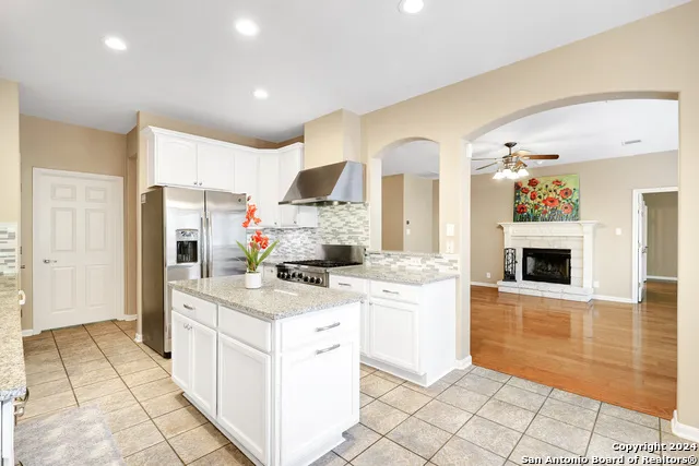 5 Willow Heights Dr San Antonio, TX 78254