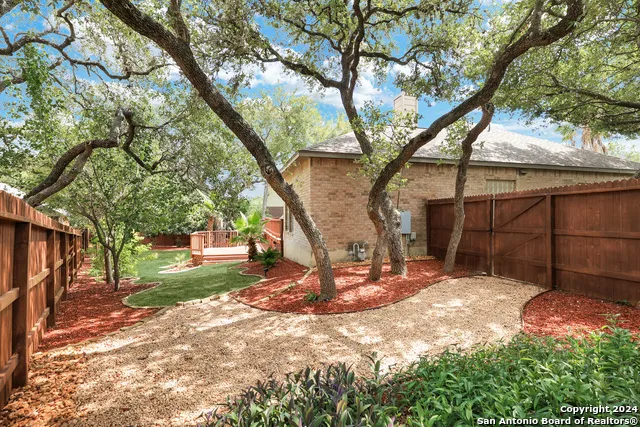 5 Willow Heights Dr San Antonio, TX 78254