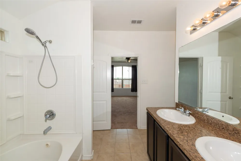 324 Fairgrounds Lane Ponder, TX 76259