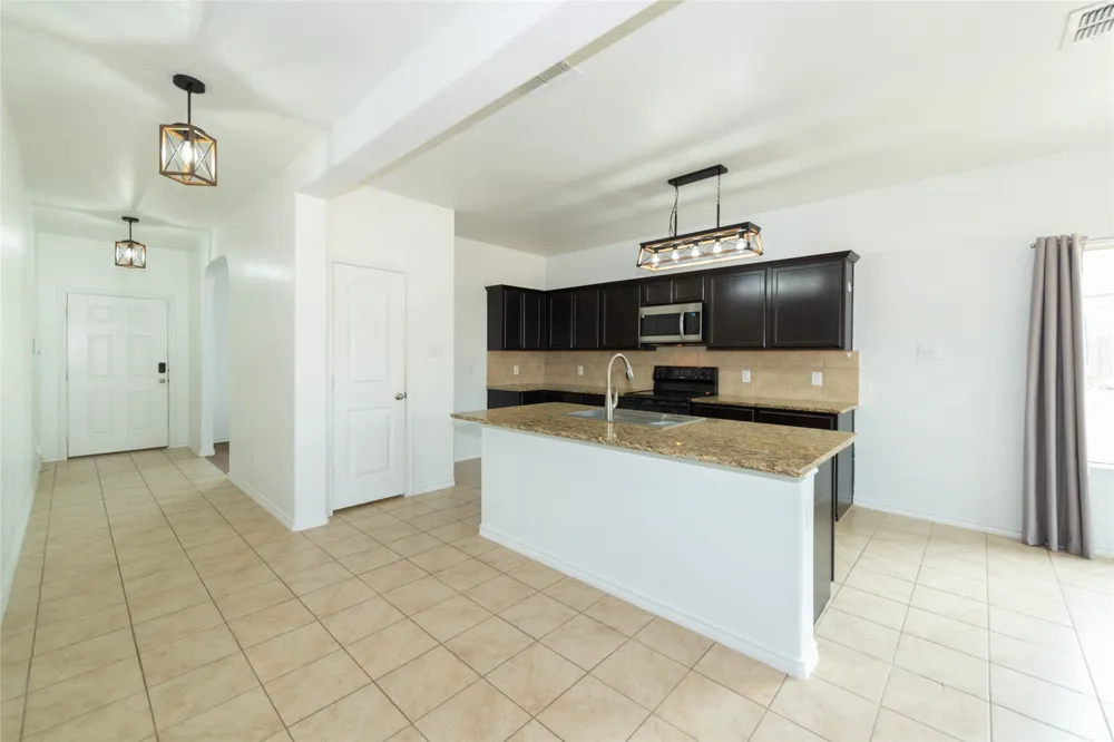 324 Fairgrounds Lane Ponder, TX 76259