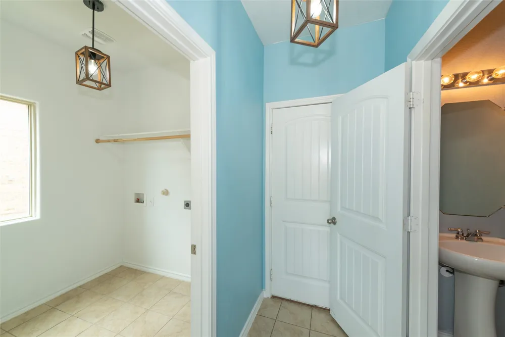 324 Fairgrounds Lane Ponder, TX 76259