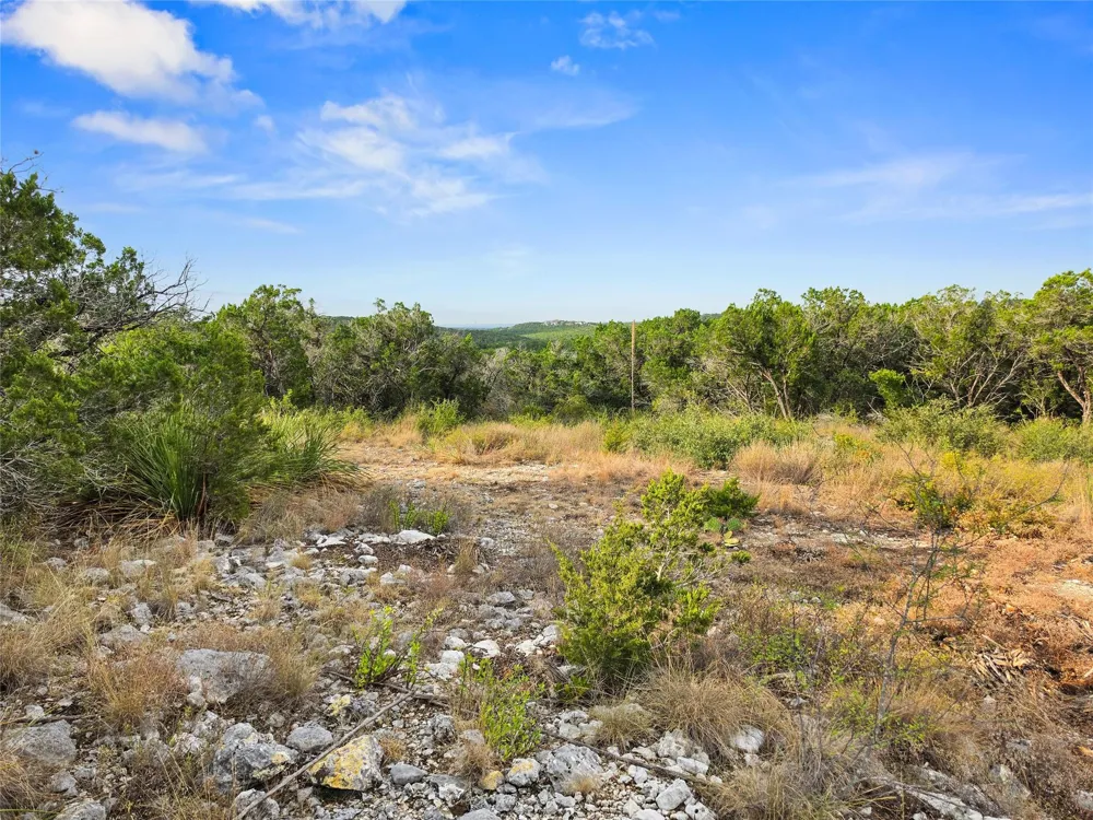 240 County Road 2704 Mico, TX 78056