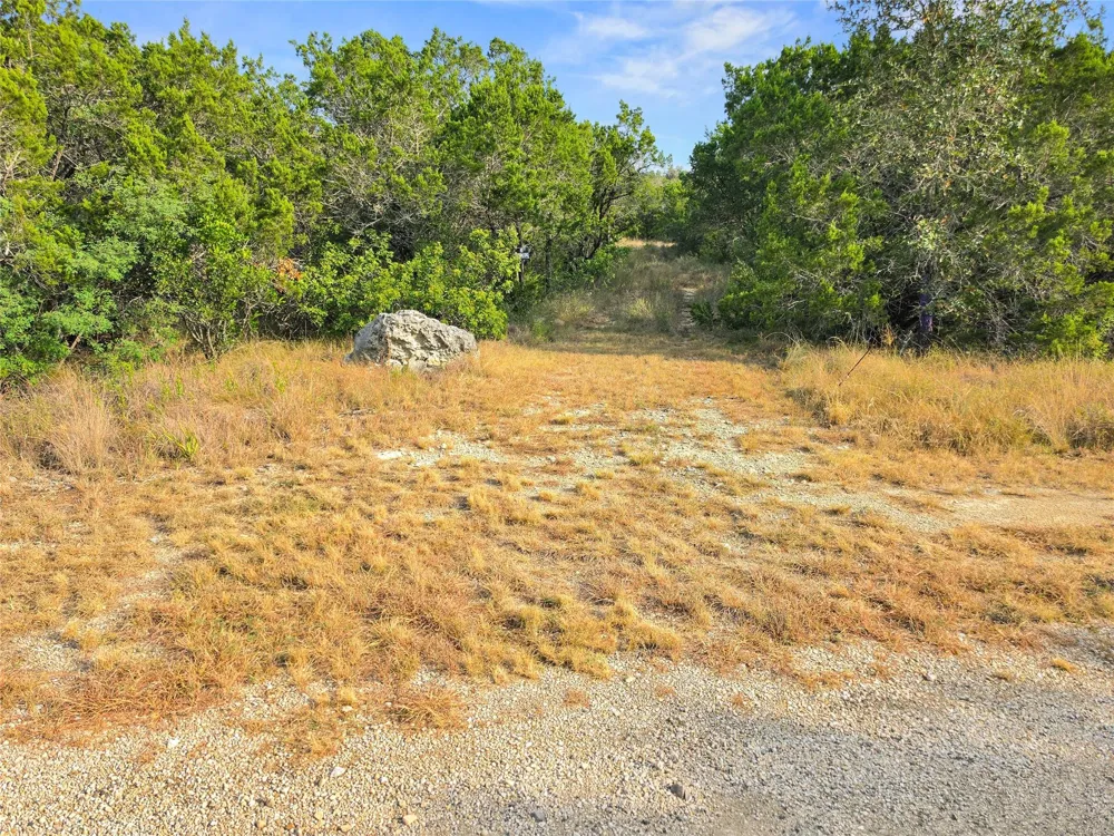 240 County Road 2704 Mico, TX 78056