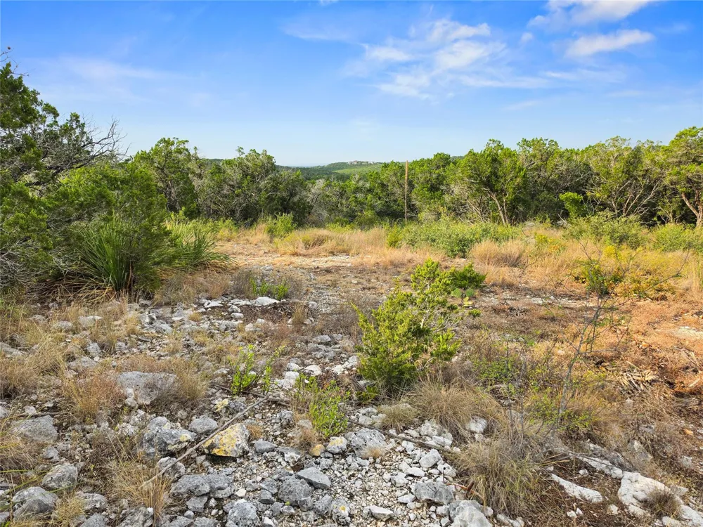 240 County Road 2704 Mico, TX 78056