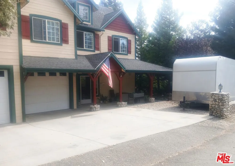 1251 Kodiak Drive Lake Arrowhead, CA 92352