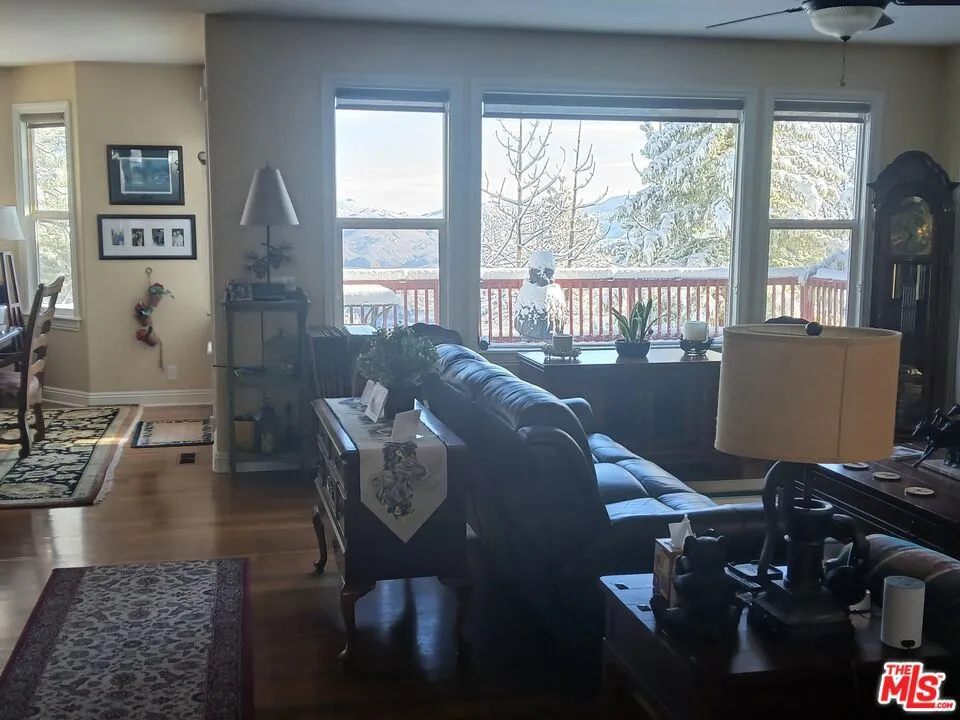 1251 Kodiak Drive Lake Arrowhead, CA 92352