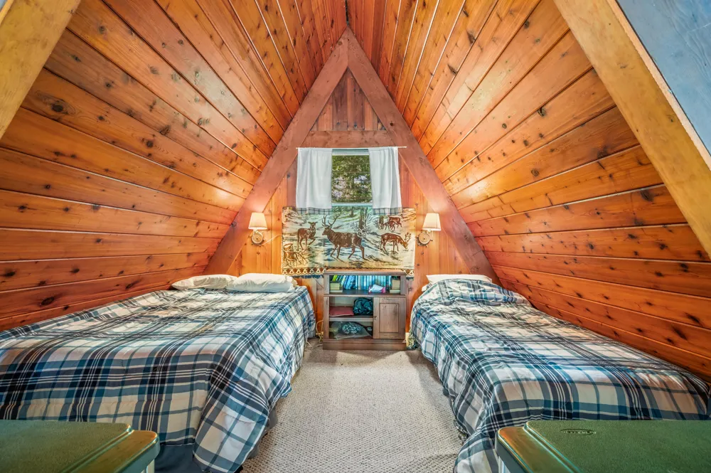 524 McLachlan Point Road Evart, MI 49631