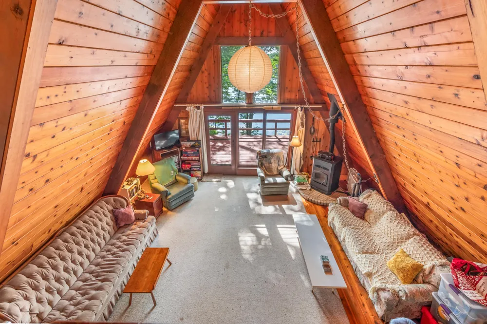 524 McLachlan Point Road Evart, MI 49631