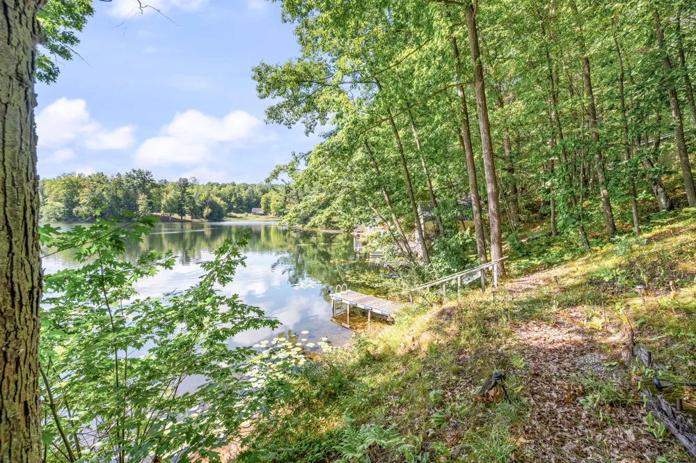 524 McLachlan Point Road Evart, MI 49631