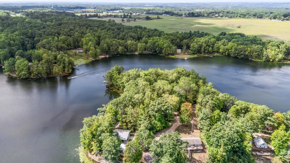524 McLachlan Point Road Evart, MI 49631