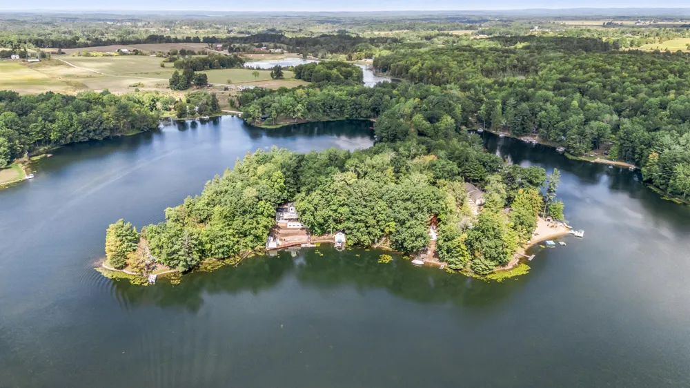 524 McLachlan Point Road Evart, MI 49631