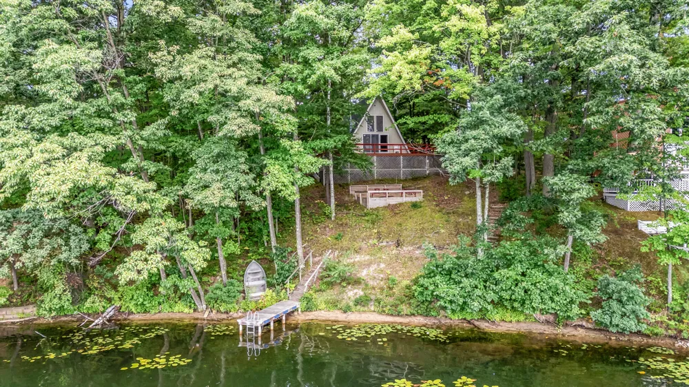 524 McLachlan Point Road Evart, MI 49631