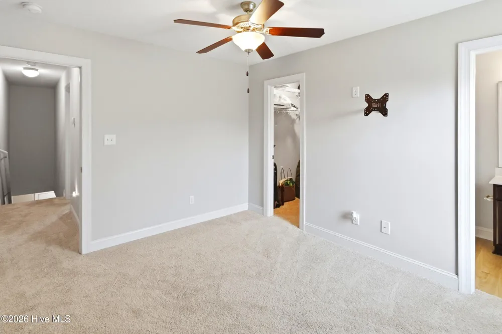 121 W Murrow Lane Jacksonville, NC 28546