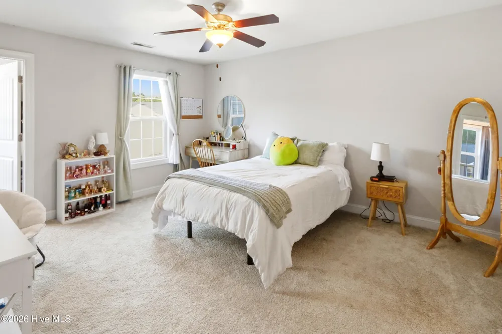 121 W Murrow Lane Jacksonville, NC 28546